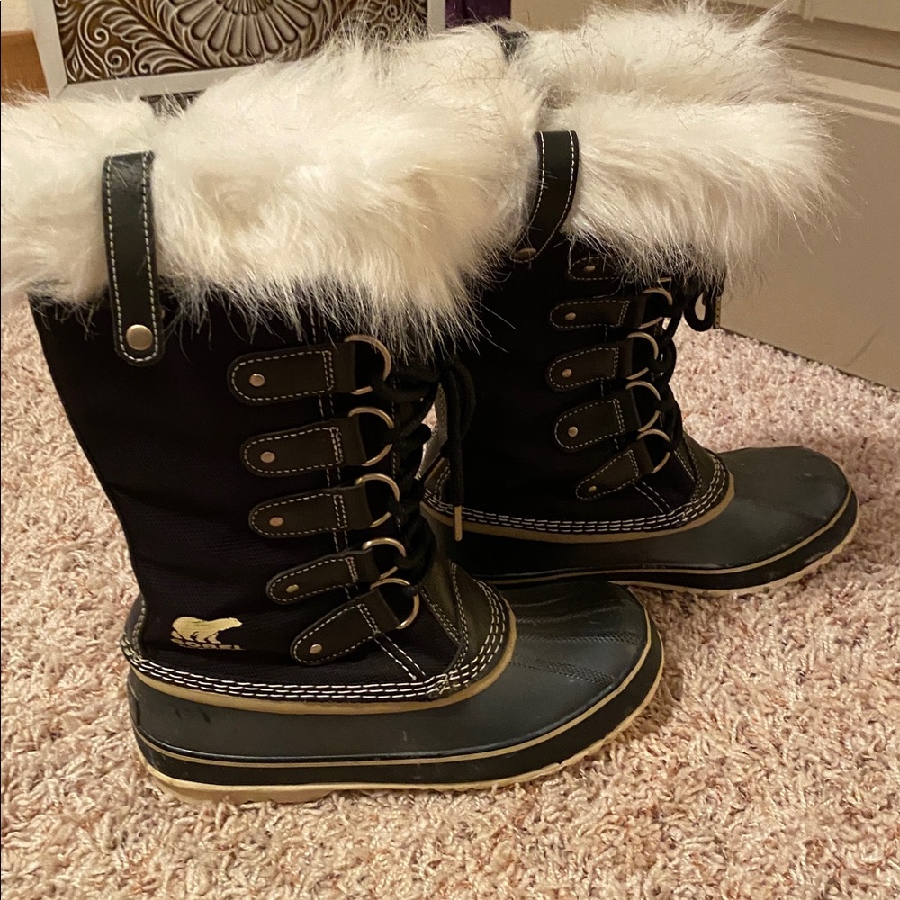 Sorel Joan of Arctic Waterproof Winter Snow Boots worn just a few times